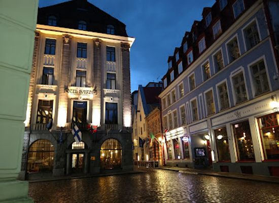 estonia/tallinn/restaurant/restaurant-cafe-c-est-la-vie