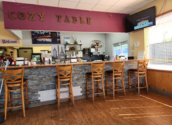 illinois/corn-belt/restaurant/the-cozy-table