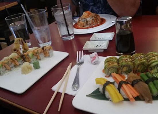 oregon/pendleton/restaurant/momiji-sushi-hibachi