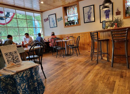 massachusetts/berkshires/restaurant/main-street-cafe