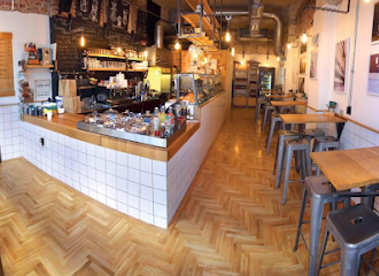 bulgaria/semkovo/restaurant/rainbow-factory
