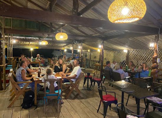 thailand/koh-lanta/restaurant/let-s-sea-by-the-water