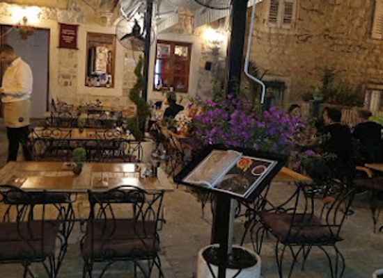 montenegro/zeta-river-valley/restaurant/old-town-little-bay