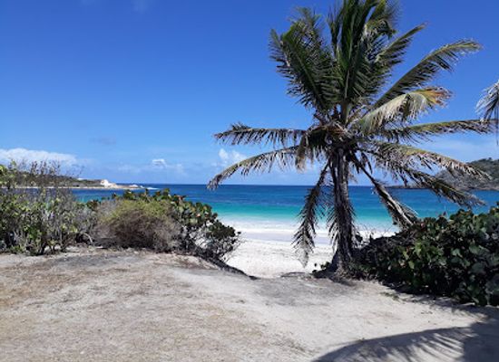 antigua-and-barbuda/half-moon-bay/restaurant/half-moon-bay-beach