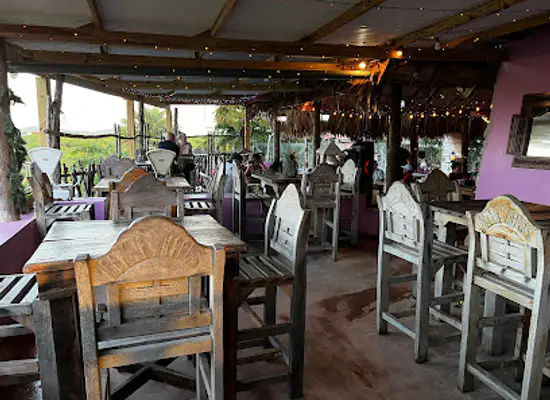 curacao/soto/restaurant/shelterrock-paradise