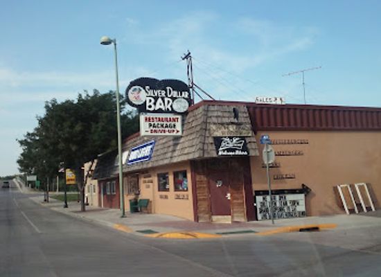 wyoming/niobrara-county/restaurant/the-silver-dollar-bar-scrappy-s-grill