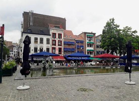 belgium/brussels-capital-region/restaurant/le-quai