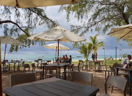 mauritius/black-river/restaurant/emba-filao-restaurant