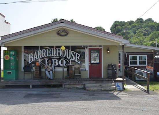 tennessee/duck-river-valley/restaurant/barrel-house-bbq