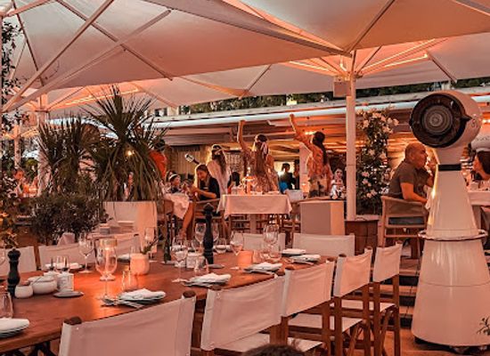 france/cannes/la-croisette/restaurant/la-mome-plage