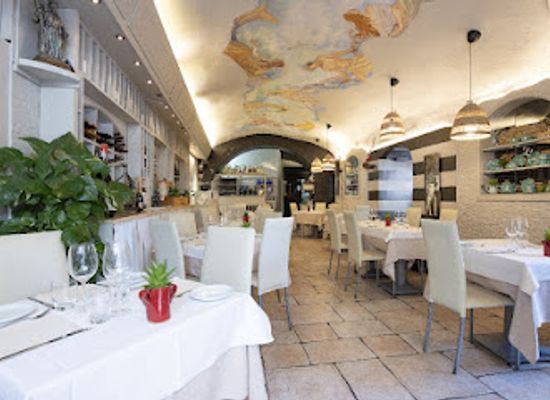 italy/amalfi-coast/restaurant/locanda-del-marinaio