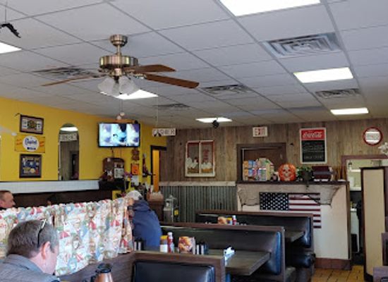 wisconsin/eau-claire/restaurant/chick-a-dee-s-family-restaurant