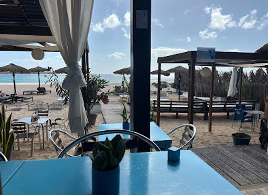 cabo-verde/praia-de-cruz/restaurant/restaurante-malita