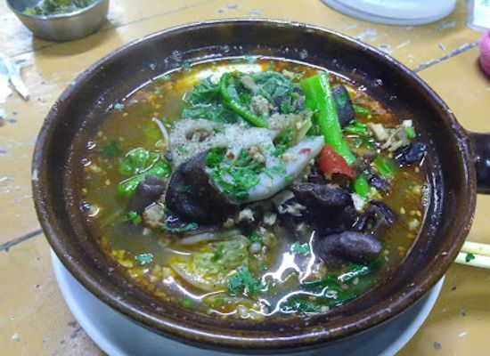 myanmar-burma/hsipaw/restaurant/hot-pot-restaurant