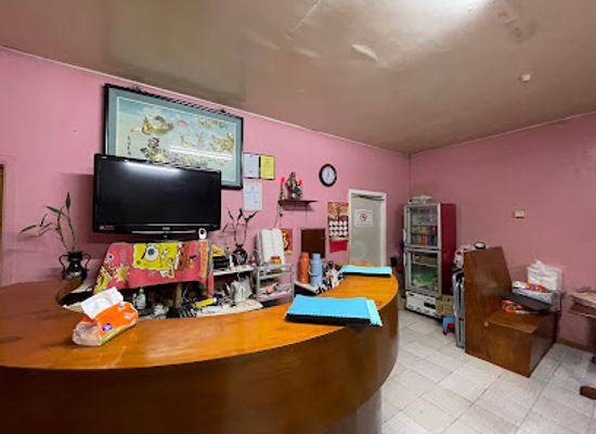 nauru/nibok/restaurant/moon-river-restaurant