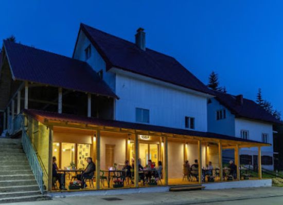 montenegro/zabljak/restaurant/kacun-caffe-restaurant
