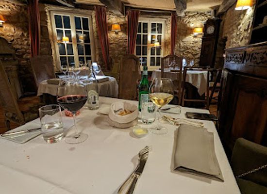luxembourg/upper-moselle-nature-park/restaurant/le-bouquet-garni-salon-saint-michel