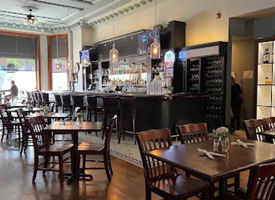 iowa/dubuque/restaurant/the-vault-restaurant-cocktail-lounge