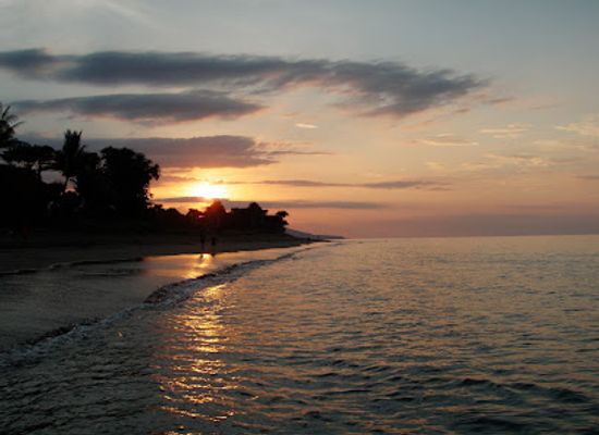 timor-leste/dili-beaches/restaurant/marinir-beach