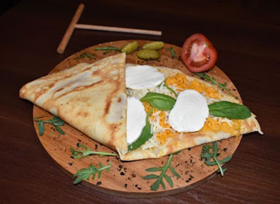 latvia/daugavpils/restaurant/greenblin
