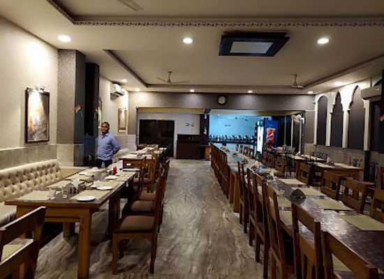 india/jaipur/jal-mahal/restaurant/royal-jaipur-palace
