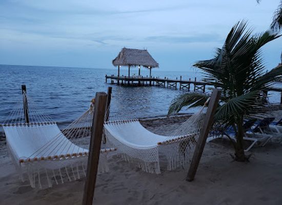 belize/stann-creek-district/restaurant/love-on-the-rocks-stone-grill-restaurant