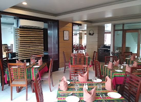 india/mizoram/restaurant/zamzo-grill-kitchen-restaurant-hotel-floria