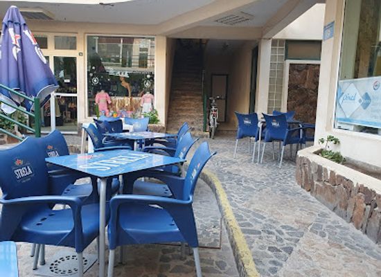 cabo-verde/sao-vicente/restaurant/colombinho-bar-restaurant