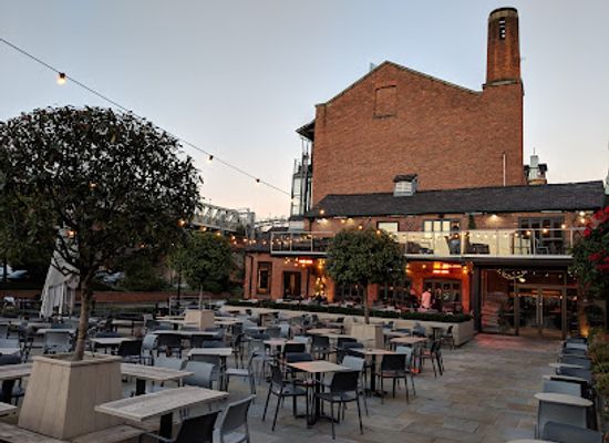 united-kingdom/manchester/castlefield/restaurant/albert-s-shed-restaurant-manchester