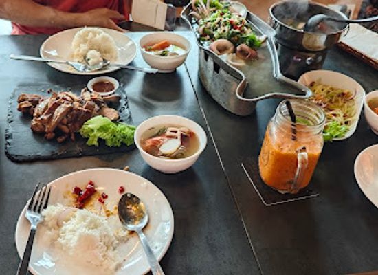 singapore/ang-mo-kio/restaurant/khao-hom-by-rung-mama-amk