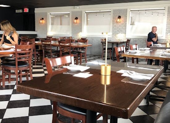 florida/tallahassee/restaurant/lucilla