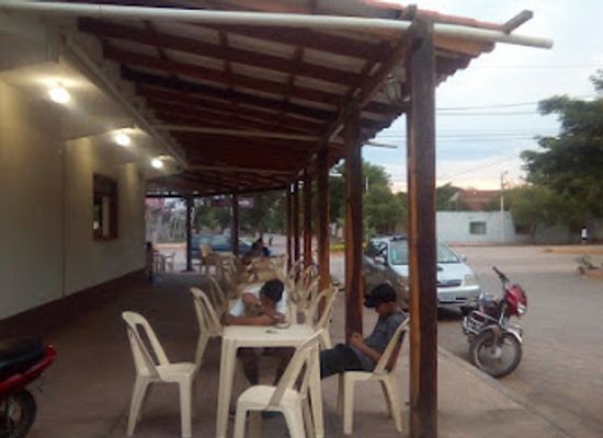 bolivia/gran-chaco/restaurant/pollos-nandito