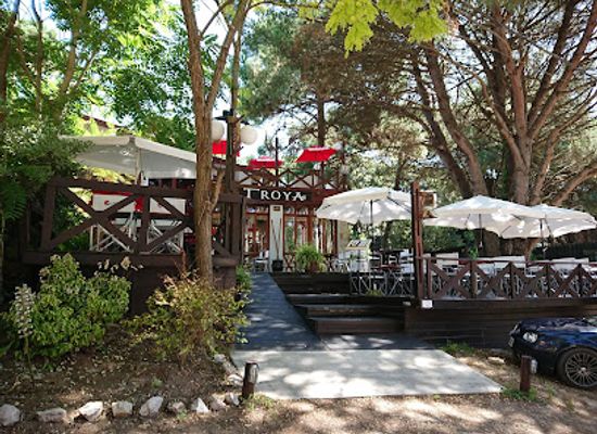 argentina/pampas/restaurant/troya