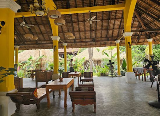 cambodia/battambang-province/restaurant/pteas-lok-mjas