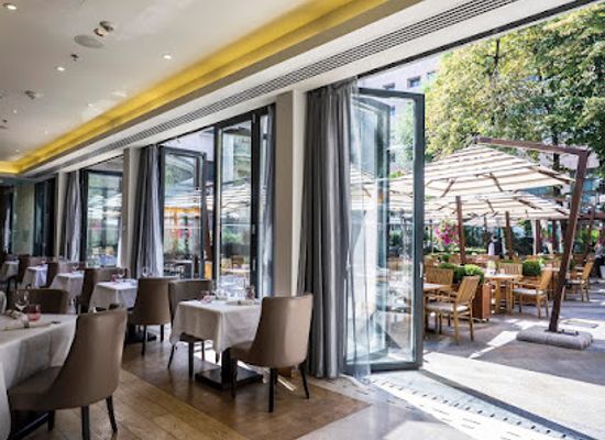 romania/bucharest/calea-victoriei/restaurant/roberto-s-bucharest