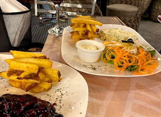 ecuador/guayas-region/restaurant/maestranza