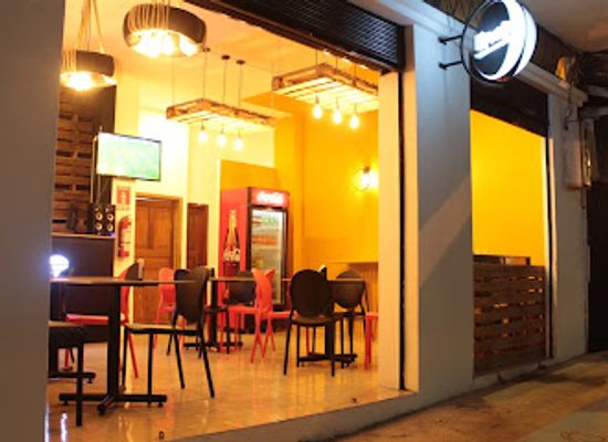 ecuador/morona-santiago-region/restaurant/yuyo-brutal-burgers