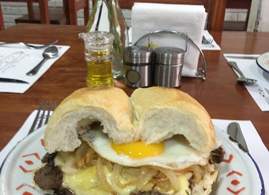 chile/arica/restaurant/los-republicanos-fuente-de-soda-restaurant