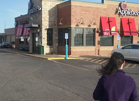 kansas/great-bend-sand-prairie/restaurant/applebee-s-grill-bar