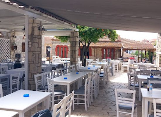 greece/chalkidiki/restaurant/restaurant-strouboulis