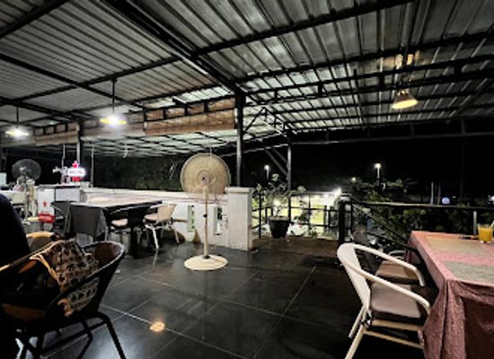 timor-leste/loihuno-waterfall/restaurant/naris-no-1-korean-restaurant
