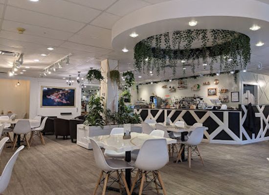 canada/winnipeg/osborne-village/restaurant/zaytoon