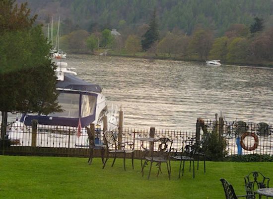 united-kingdom/lake-district-national-park/restaurant/the-lakeview-restaurant-at-macdonald-old-england-hotel