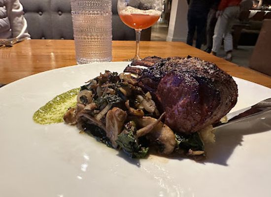 colorado/vail/restaurant/revel