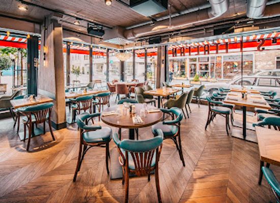 hungary/budapest/castle-district/restaurant/jamie-oliver-s-italian-budapest