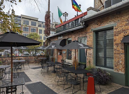 north-carolina/greensboro/restaurant/m-coul-s-public-house