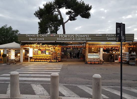 italy/pompeii/restaurant/hortus-pompei-restaurant-garden-bar