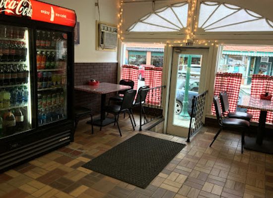 maine/camden/restaurant/camden-house-of-pizza