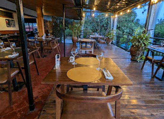 rwanda/western-province/restaurant/poivre-noir