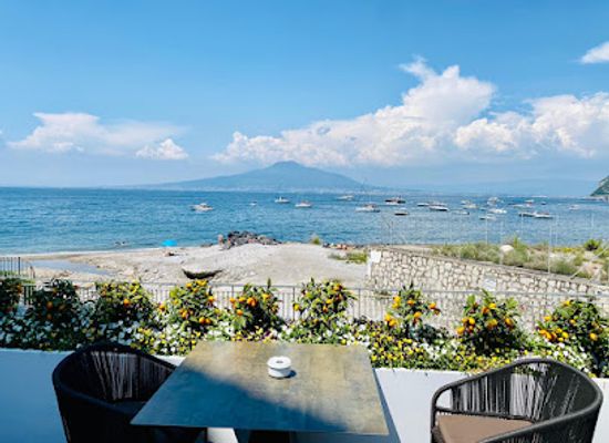 italy/campania/restaurant/torre-del-saracino